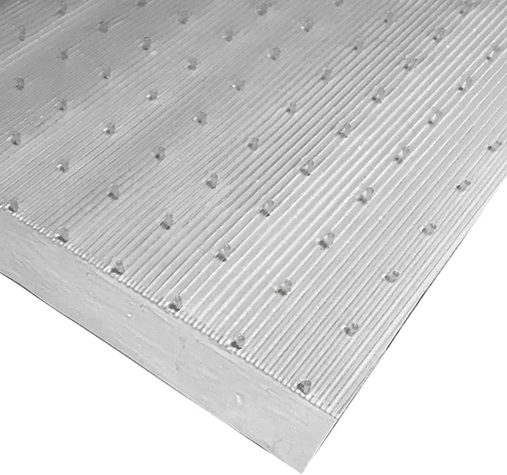 Resilia - Clear Vinyl Plastic Floor Runner/Protector for Deep Pile Carpet - Non-Skid Decorative Pattern, (27 Inches Wide x 6 Feet Long) -