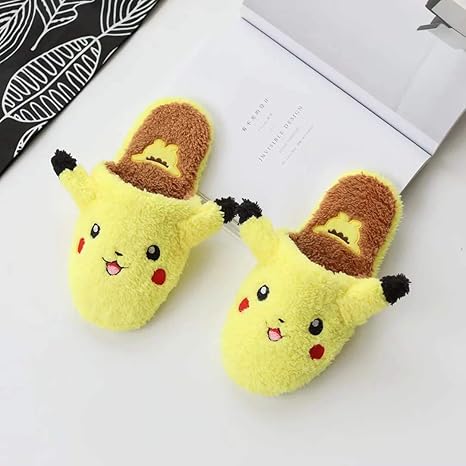 Amazon Co Jp Slm Max ユニセックススリッパ ポケモンスリッパ秋冬 かわいい漫画ピカチュウホームベッドルームレディース屋内フロアモップぬいぐるみ綿スリッパ ホーム キッチン