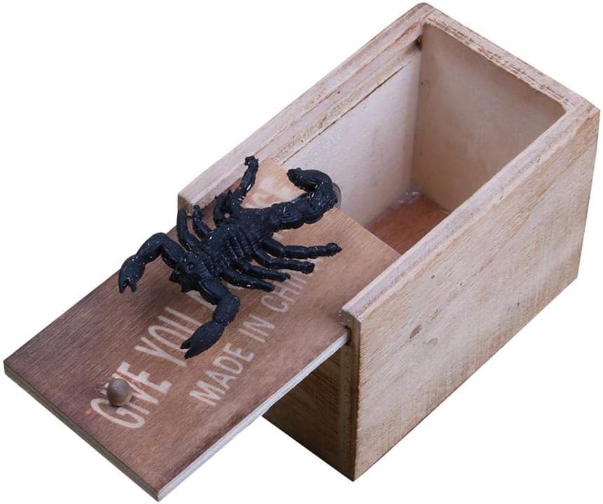 Leegoal Spider Prank Scare Box, Handcrafted Surprise Box with Spider Spider Prank Box Hilarious Wooden Box Toy Prank for Boys, Girls, Adults(Insects Random)