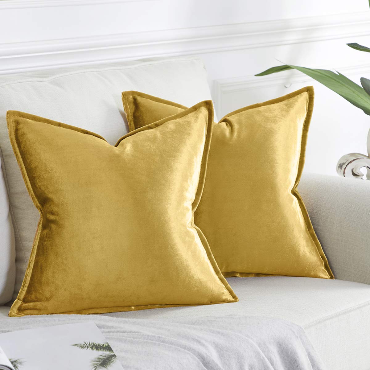 OMMATO Gold Cushion Covers 40cm x 40cm Square Velvet Decorative Throw Pillow Covers for Couch Sofa Living Room 16x16 inch 2 Pack