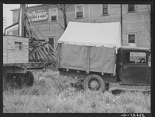Amazon Com Bargain Store On Main Street In Columbus Georgia