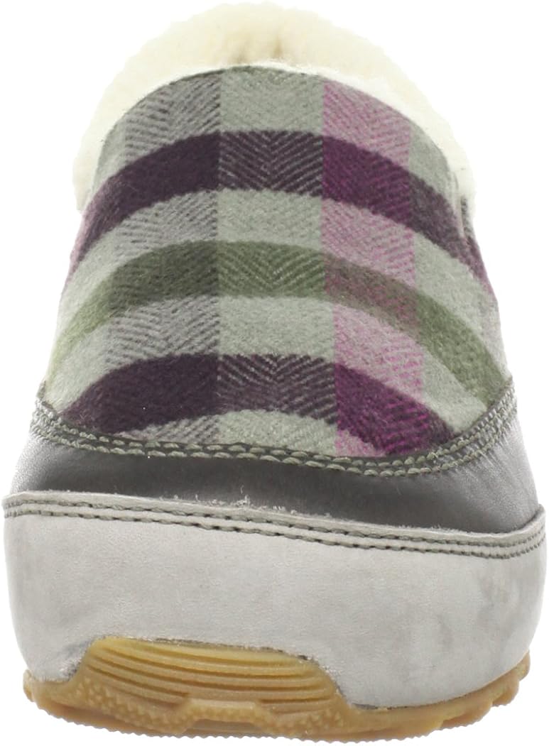 sorel mackenzie snow slip ons
