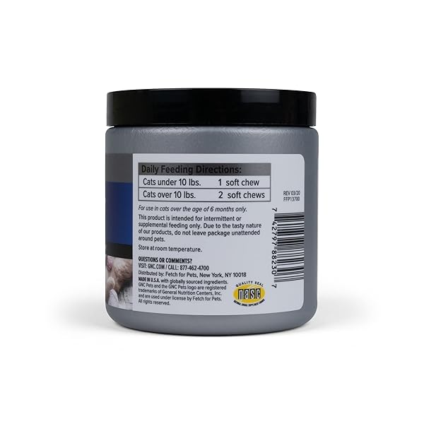 GNC PETS ULTRA SKIN & COAT SOFT CHEWS, CHICKEN FLAVOR CAT VITAMINS, ANTI SHEDDING SUPPLEMENT FOR CATS WITH DRY SKIN, TREATMENT AND DANDRUFF RELIEF, 60 COUNT