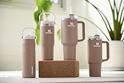 STANLEY Quencher H2.0 Tumbler with Handle and Straw