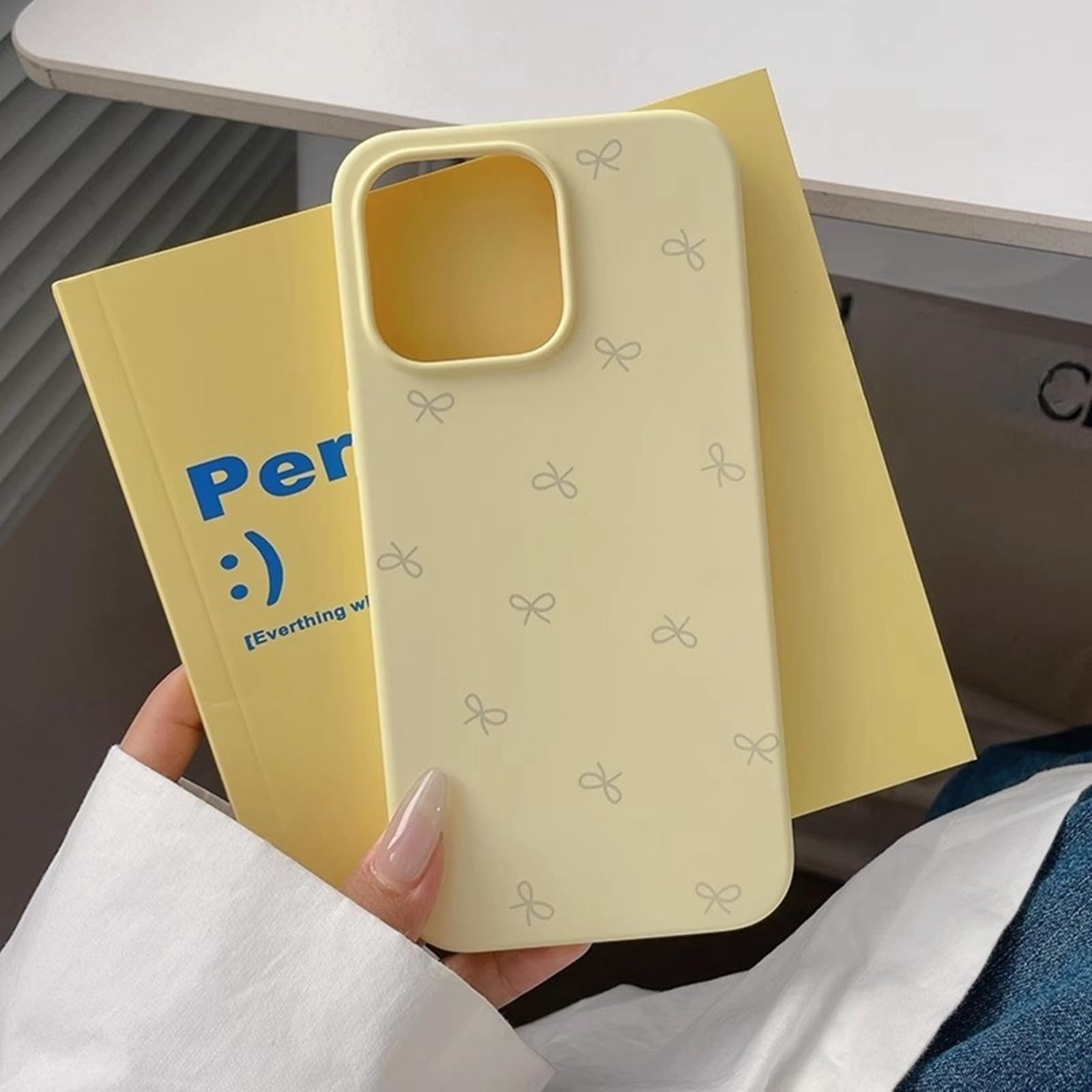 Danzel Bow Phone case (Yellow, iPhone 12/12 Pro)