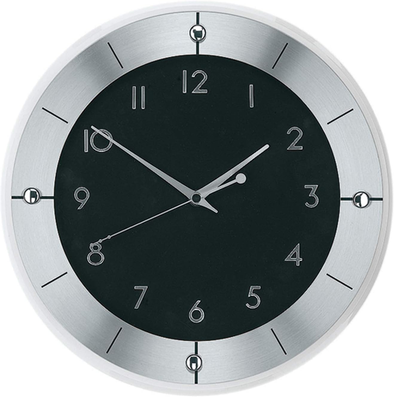 AMS Funk-Wanduhr – Holzgehäuse, Silbernes Zifferblatt, Made In Germany