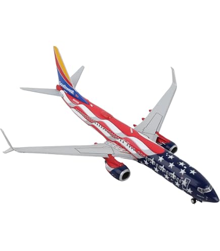 thumbnail interactive-video image 1 of Gemini Jets 1:400 Southwest Airlines Boeing 737 MAX 8 'Gold Retro' – GJSWA2186 In Stock 1 of 3