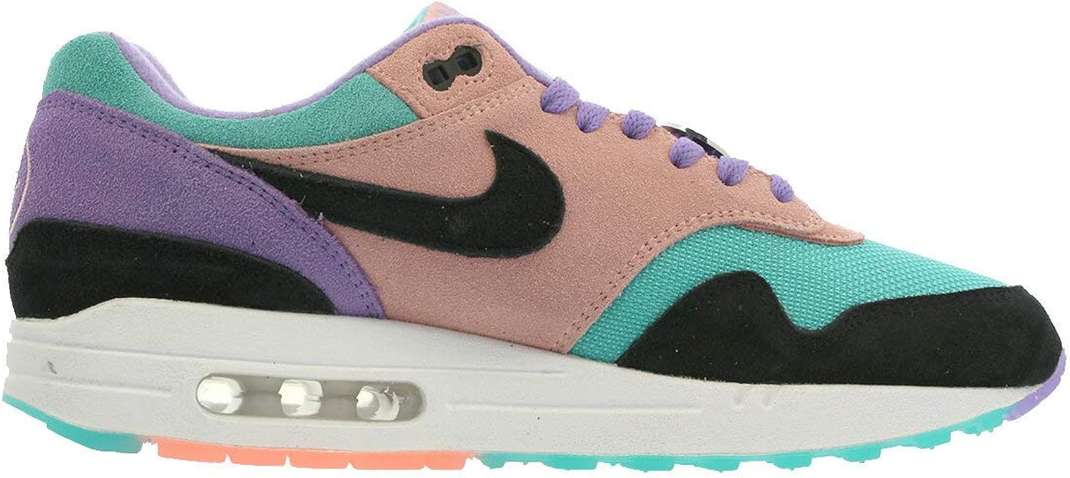 have a nike day air max 1 indigo