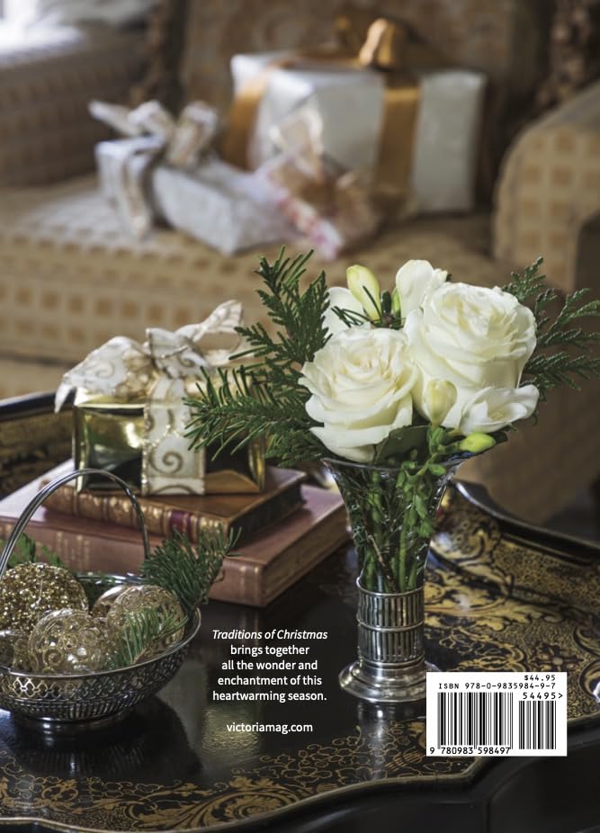 Traditions of Christmas: From the editors of Victoria Magazine Traditions of Christmas: From the editors of Victoria Magazine Hardcover