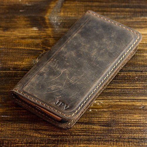 PEGAI Personalized Magnetic Distressed Leather iPhone Wallet Case – McLean (Chestnut, 11)