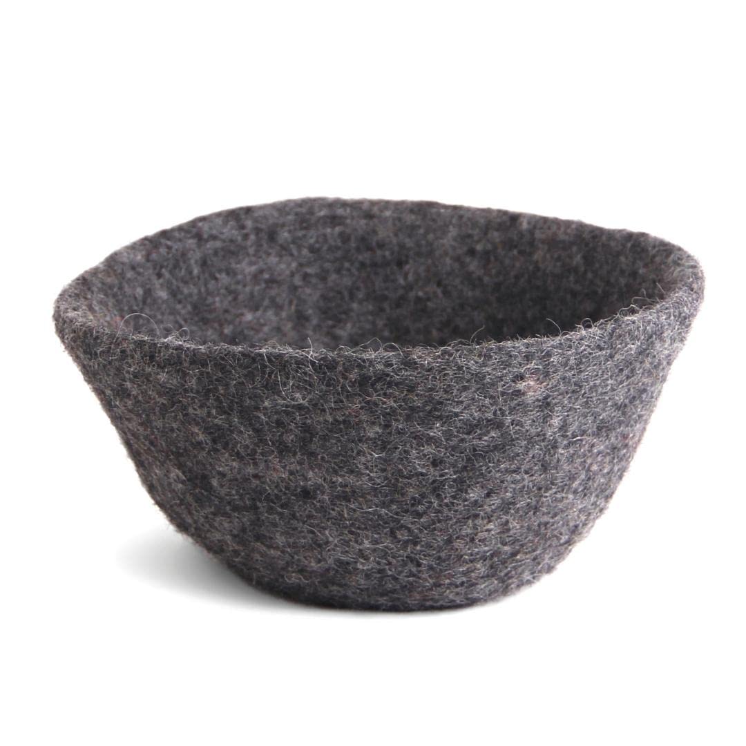 Én Gry & Sif Easter nest and decorative bowl made of felt, handmade, fair trade, loving Easter decoration, dark grey