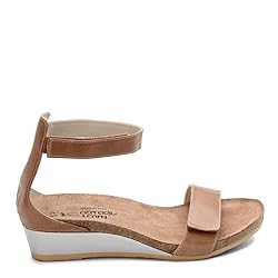 NAOT Footwear Women's Mermaid Wedge Arizona Tan