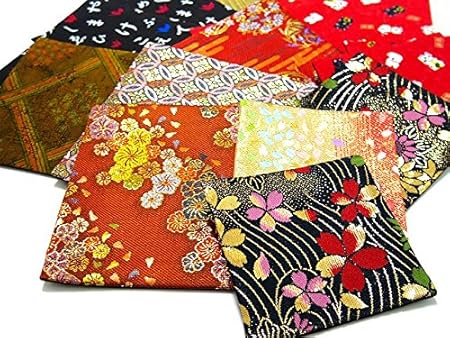 Amazon Co Jp 金襴の和小物 金襴 和柄 コースター 呉服屋おばあちゃんの手作り和小物 花楽堂オリジナル ハンドメイド小物 ホーム キッチン