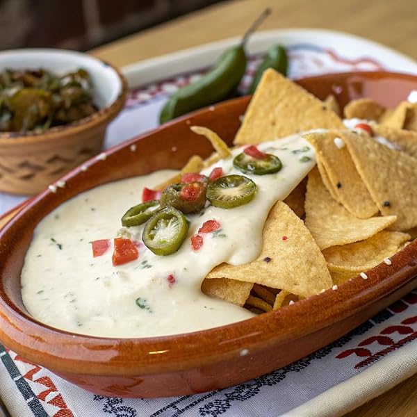 CHEF-MATE QUE BUENO WHITE QUESO AND NACHO CHEESE SAUCE, CANNED FOOD, 6 LB. 10 OZ (#10 BULK CAN)