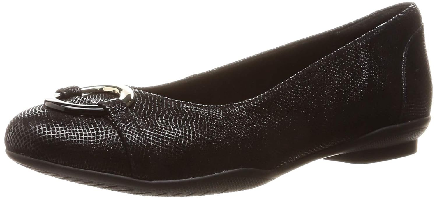 clarks neenah vine black