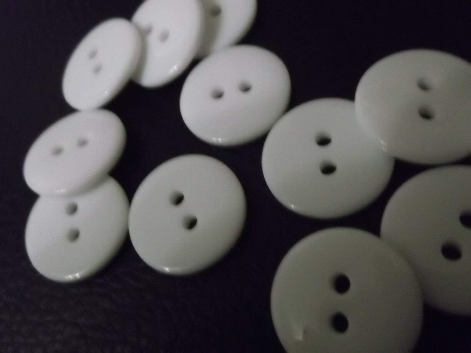 200 x Plain White Round 2 Hole 23mm Sewing Buttons. for Cardmaking, Scrapbooking, Clothes Knitting โ image 1