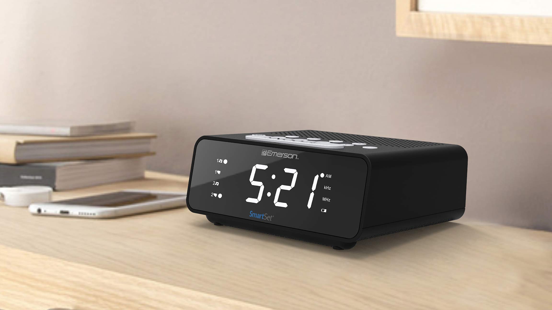 Mua Emerson SmartSet Alarm Clock Radio with AM/FM Radio, Dimmer, Sleep