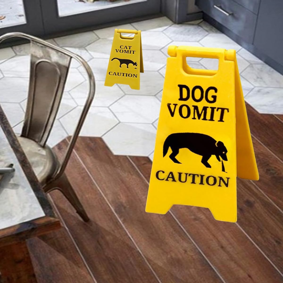 Cat Vomit Floor Sign, Cat Vomit Warning Sign, Yellow Warning Sign, Mini Warning Signs, Novelty Prank Warning Vomiting Sign Christmas Gift (Dog, Small)