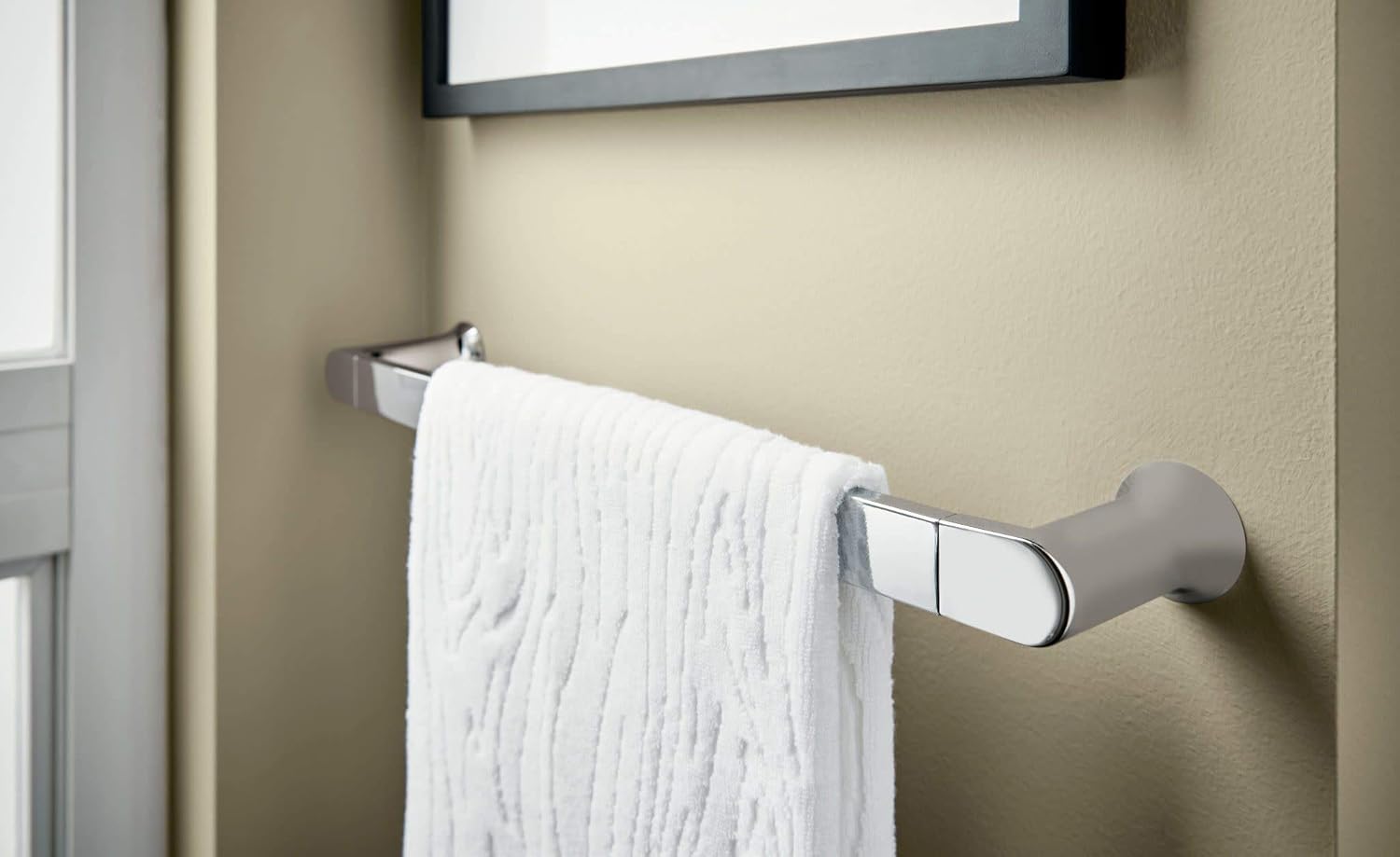 Moen BH3824CH Genta Modern 24-Inch Towel Bar, Chrome - - 