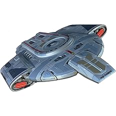 Polar Lights Star Trek USS Defiant 1:1000 Scale Snap Model Kit, Multicolor (POL952)