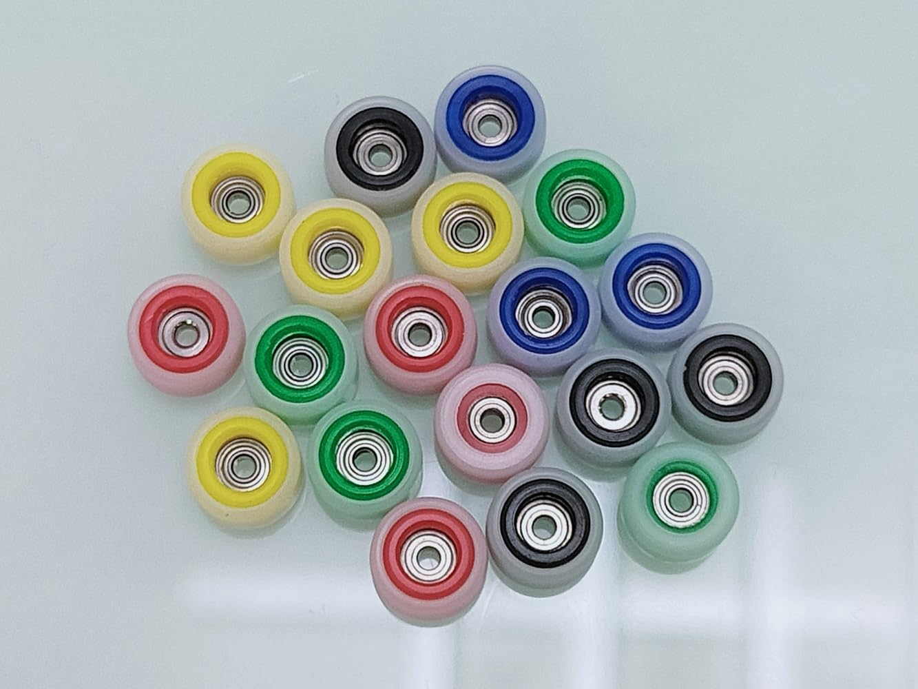 Leefai Pro Fingerboard Wheels Color Core Inner Layer - Mini Finger Skateboard Wheels with Ultra Spin Bearings-7.8mmx4.8mm -Inner Layer Colorway (Yellow)