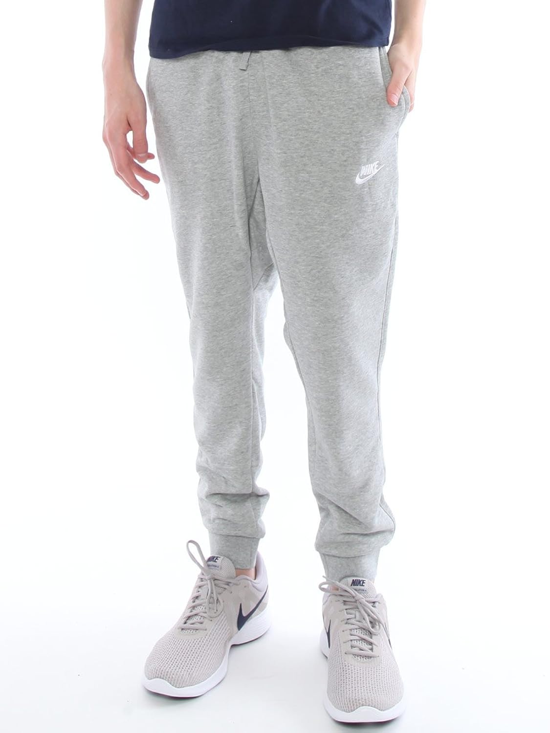 スウェットのおしゃれでおすすめ夏コーデ15選 シンプルなメンズ人気ブランドは