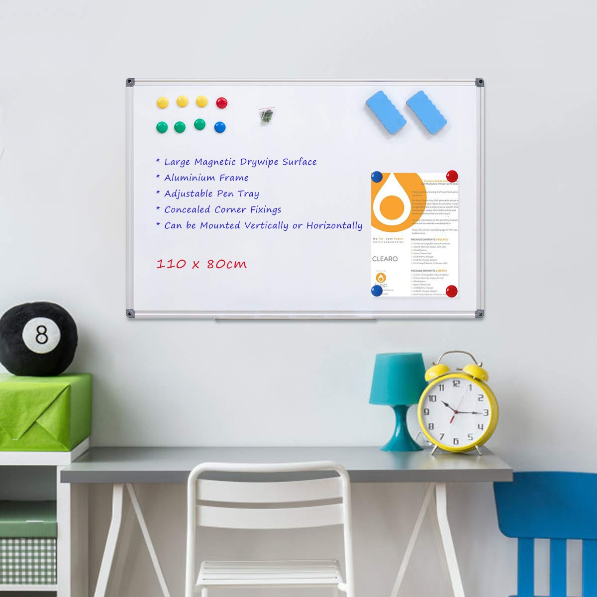 WELMORS Tableau blanc magnétique avec cadre en aluminium et porte-marqueurs Effaçable à sec, 110 x 80 cm