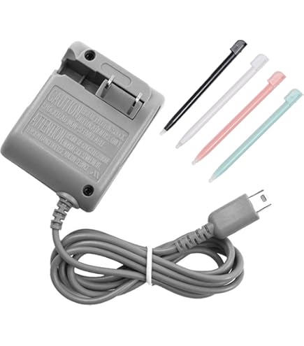 任天堂DS、充電器、カセット4つ 任天堂DS、充電器、カセット4つ 任天堂DS、充電器、カセット4つ