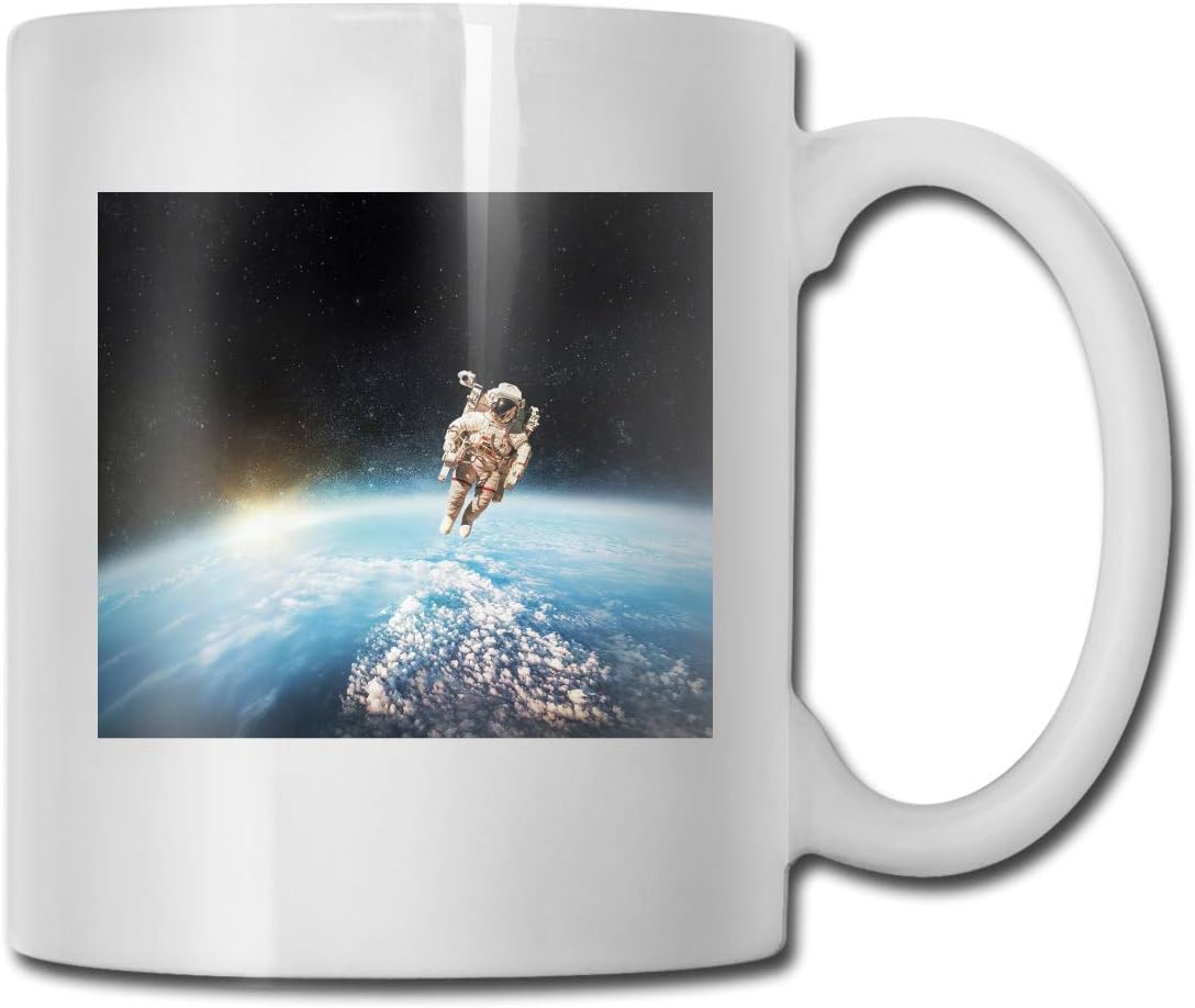 Daawqee Porcelain Coffee Mug Astronaut Galaxy Ceramic Cup Tea Brewing Cups for Home Office