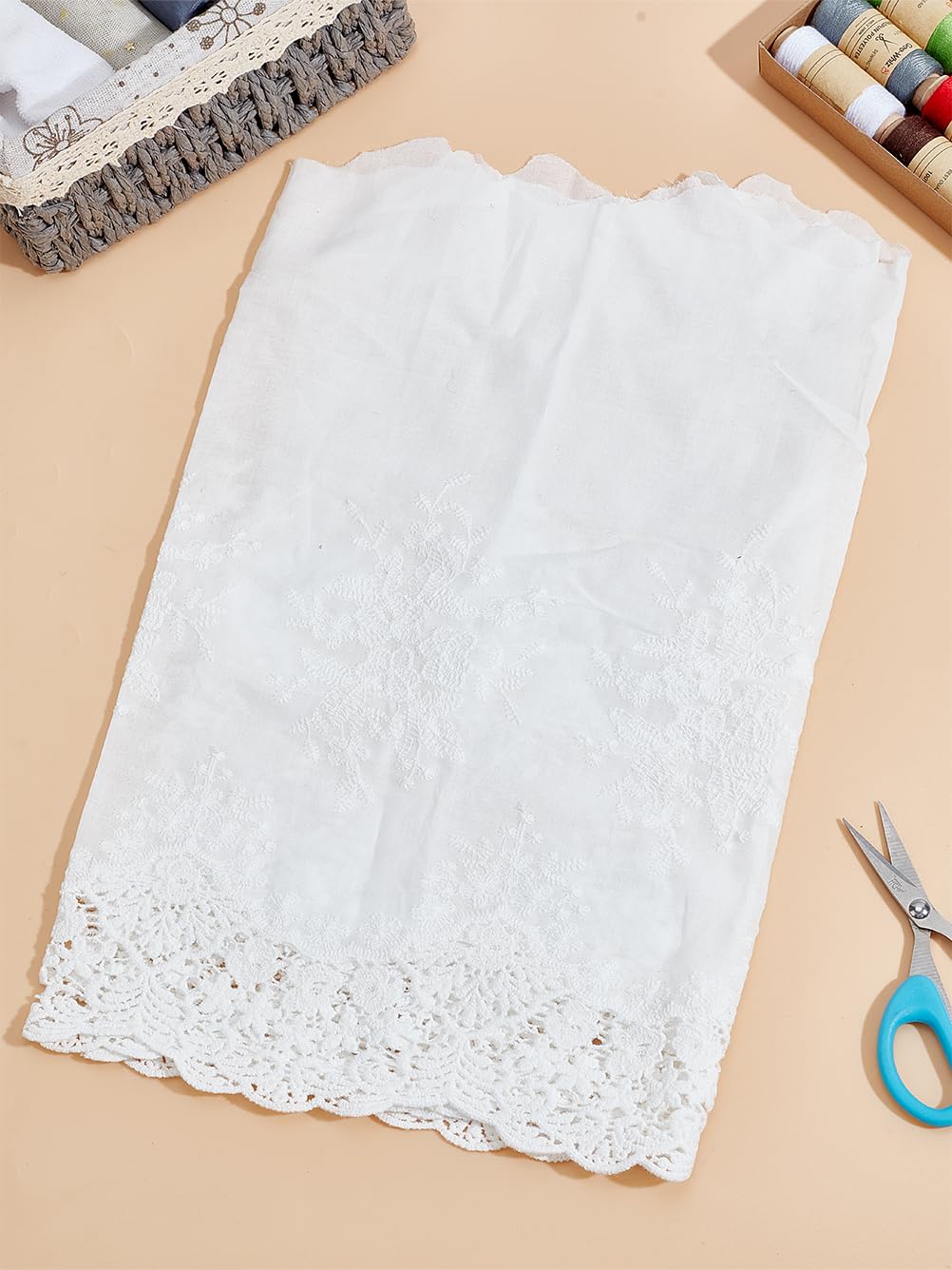 Photo 1 of 1 Yard White Eyelet Lace Trim, Cotton Lace Trim Fabric Tablecloth Skirt Bedding Curtain Accessories for DIY Scrapbooking Dollies Wedding Party Crafts Supply, 395x1mm