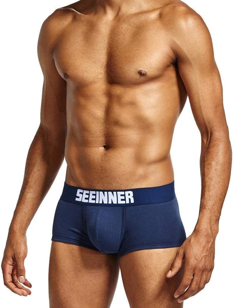hombres en boxer
