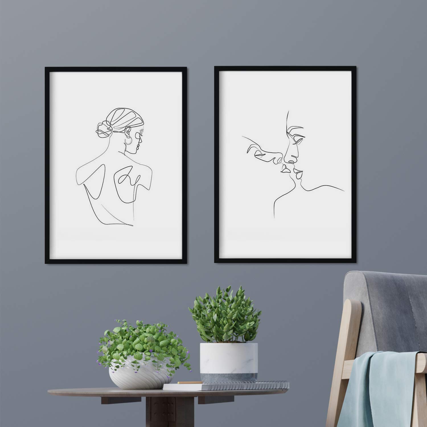Nacnic Set of 2 sheets of drawings with a single stroke kiss female male and female back. Posters with a single line. A3 size unframed — image 1