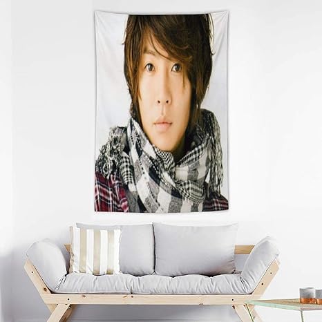 Amazon Co Jp 相葉雅紀 タペストリー インテリア 壁掛け おしゃれ 室内装飾 多機能 寝室 カーテン おしゃれ 個性ギフト 新築祝い 結婚祝い プレゼント ウォール アート 100cm 150cm ホーム キッチン