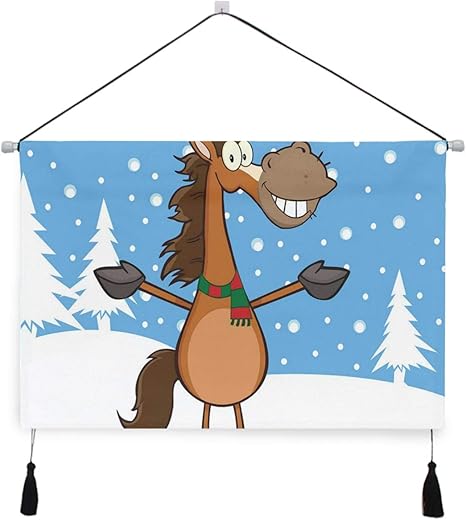 Amazon Co Jp Rosecny タペストリー 壁掛け布 馬のマスコットキャラクターの冬の季節のテーマを笑顔で漫画のタイポグラフィ ベッドルームリビングルームの壁アートデコレーションホーム装飾 ホーム キッチン