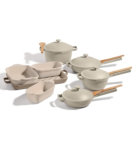 新品未使用 Union Plaza Pan Set Friars Club Brand new, unused Union Plaza Pan Set from the Friars Club.