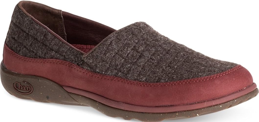 chaco slip on