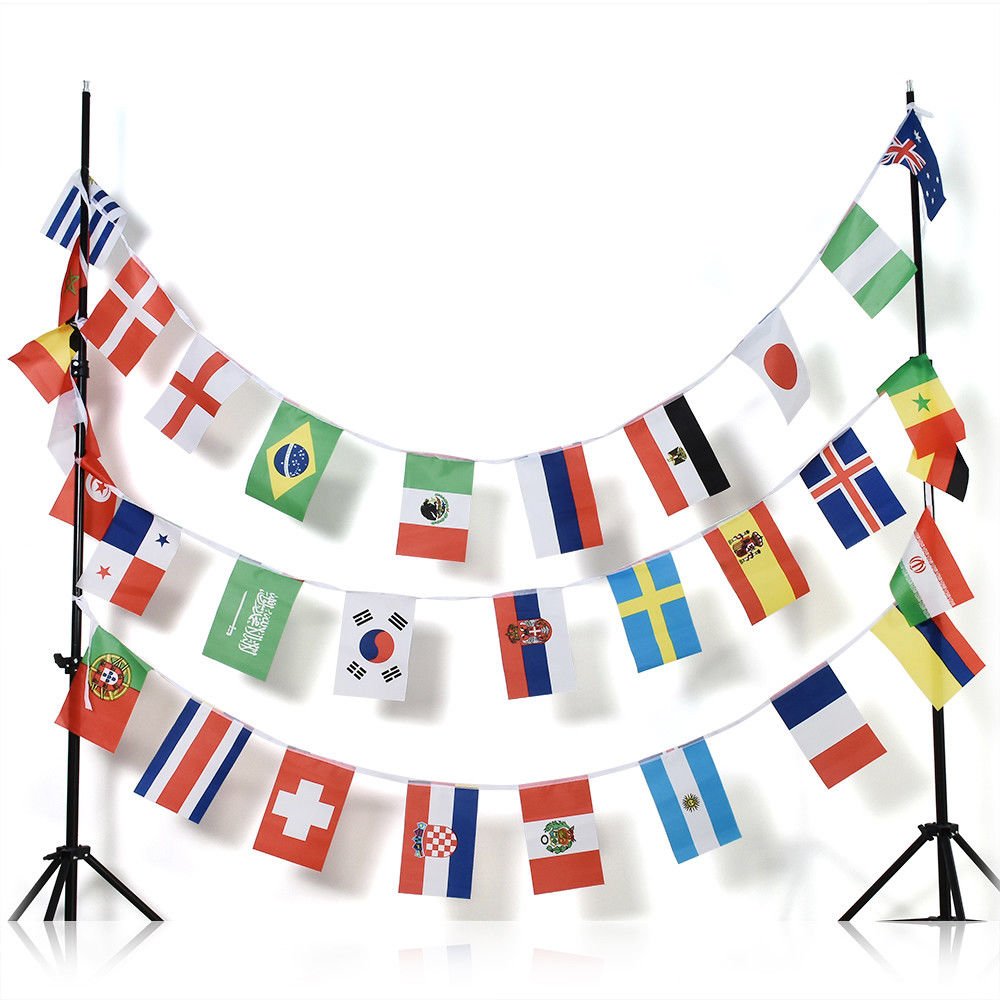 Guirlande 32 Drapeaux Coupe du Monde de Football 2018 en Polyester, 21cm x 15cm