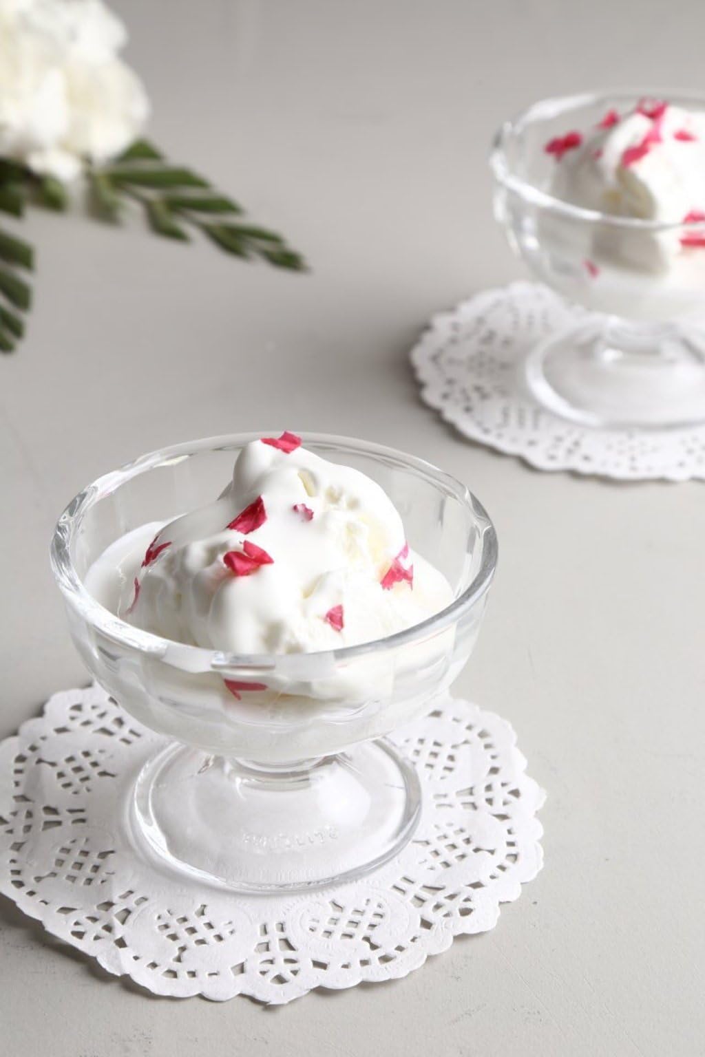 Kittens Clear Glass Elegantly Shaped Ice Cream/Pudding/Dessert Bowl (Set of 6)