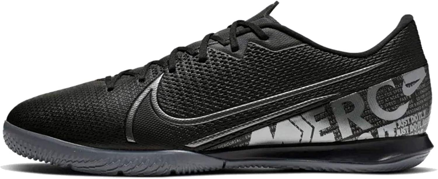 nike flat football shoes