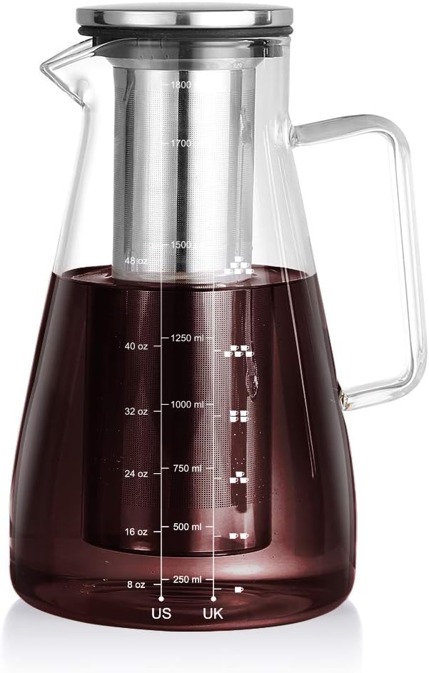 HOLD U FUN 63oz Coffee Maker Glass Water Carafe Pitcher with Stainless Steel Mesh Lid, Ice Coffee Tea Jar Carafe,Glass Fridge Pitcher(1.8L with Strainer)