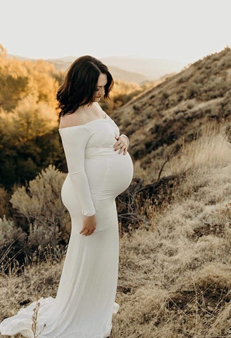 Saslax Maternity Elegant Fitted Maternity Gown Long Sleeve Slim Fit Maxi Photography Dress at  Women’s Clothing store