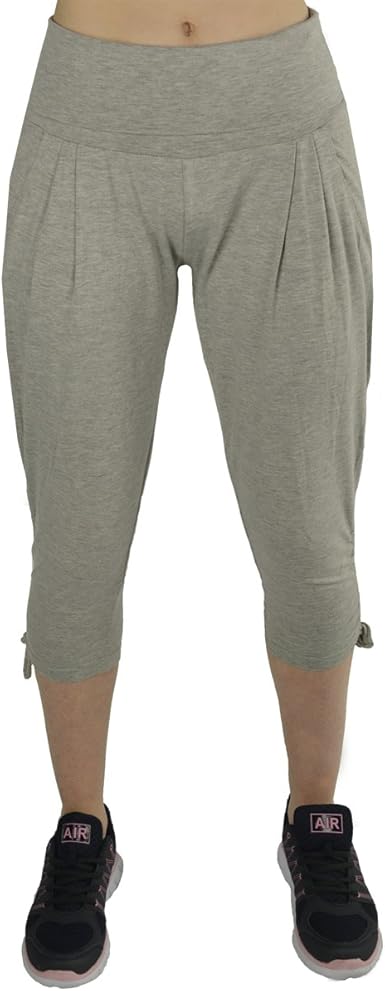 loose fit capri leggings