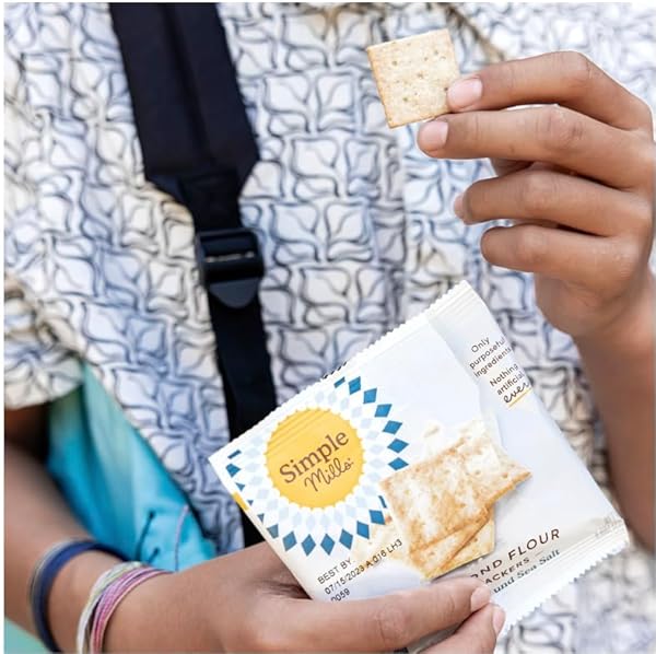 SIMPLE MILLS ALMOND FLOUR CRACKERS SNACK PACKS, SEA SALT, GLUTEN FREE, FLAX SEED, SUNFLOWER SEEDS, CORN FREE, GOOD FOR SNACKS, 6.5 OZ, PACK OF 2 (8 BAGS PER BOX)