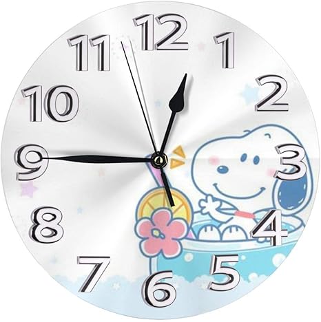 Amazon Co Jp 電池式壁掛け時計ラウンドかわいいスヌーピーデザイン非カチカチアラビア数字クォーツモダンサイレント壁掛け時計 ホーム キッチン