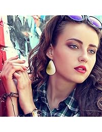 Pendientes de lágrima de oro cepillado o plata de peso ligero   SPUNKYsoul Collection