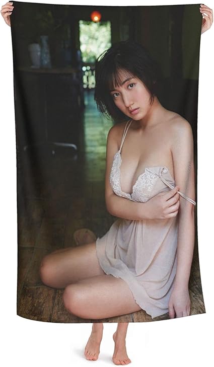 Amazon Co Jp 入江 紗綾 Saaya Irie ビーチタオル 大判ビーチタオル 厚手 バスタオル 超吸水 ビーチマット おしゃれ タッセル付き インテリア 多用途 80cm 130cm ホーム キッチン