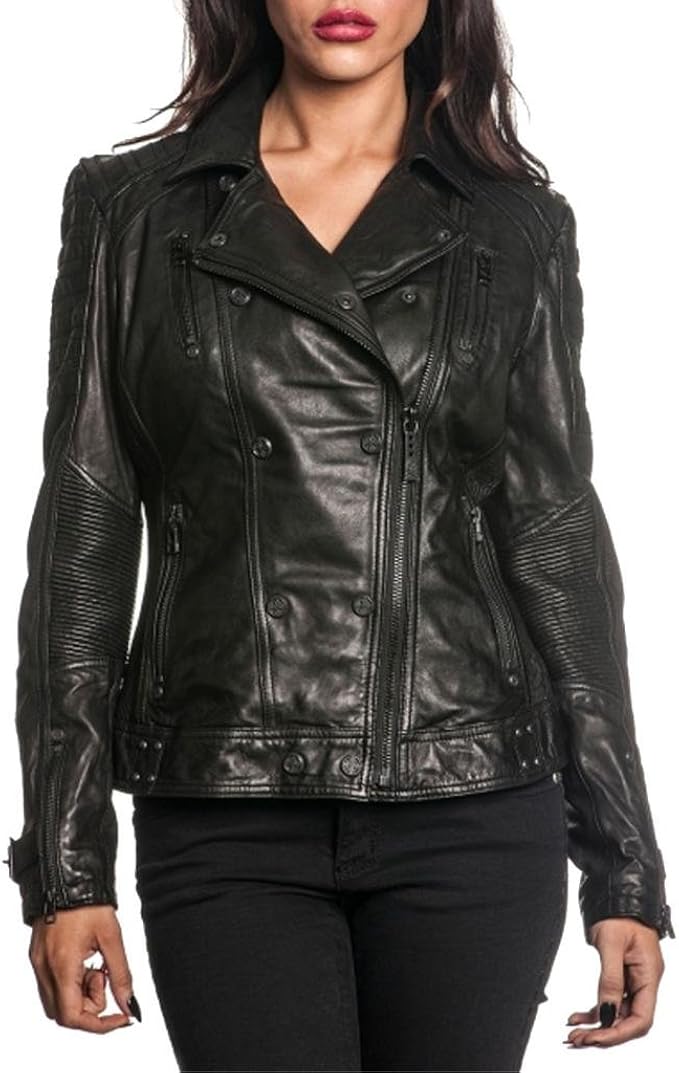 Как называется кожаная куртка. Mango косуха красная. Как называется кожаная куртка. Кожаная косуха. Мотоциклист в кожаной куртке.