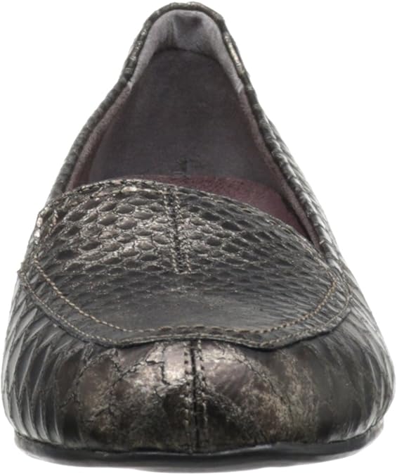 clarks patent leather loafers