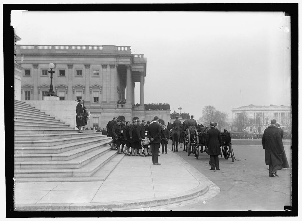 24 x 18 Art Canvas Wrapped Framed Print of Dewey, George. Admiral, U.S.N. Leaving Capitol 1917 Harris & Ewing 29a