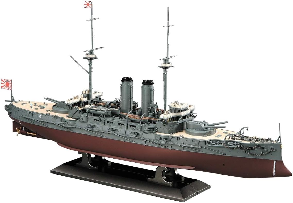 Maquette de Bateau en plastique IJN MIKASA 1/700